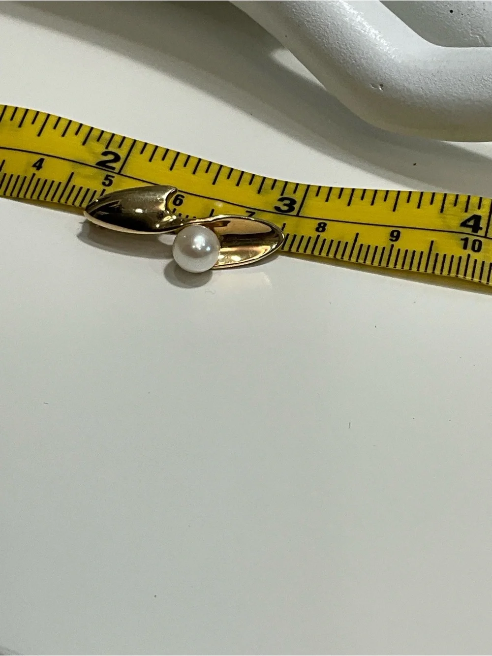 14K Gold Cultured Pearl Leaf Brooch Pin Vintage Elegant Jewelry